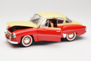 Wartburg 311 Coupe Roșu & Bej Revell 1:18 8418 Metal - imaginea 2 din 8