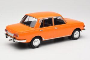 Wartburg 353 Portocaliu MCG 1:18 MCG18061 Metal - imaginea 2 din 6