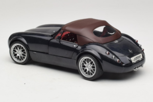 Wiesmann Roadster MF Carbon Black Revell 1:18 WIESMANN001 Metal - imaginea 6 din 9