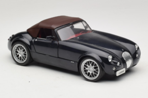 Wiesmann Roadster MF Carbon Black Revell 1:18 WIESMANN001 Metal - imaginea 7 din 9
