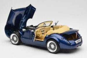 Wiesmann Roadster MF3 Albastru Revell 1:18 08861 Metal - imaginea 5 din 8