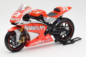 Yamaha YZR-M1 Gauloises Fortuna Yamaha #7 C. Checa MotoGP 2004 Minichamps 1:12 122043007 Metal - imaginea 2 din 6