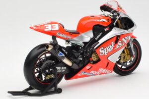 Yamaha YZR-M1 Gauloises Fortuna Yamaha #7 C. Checa MotoGP 2004 Minichamps 1:12 122043007 Metal - imaginea 3 din 6