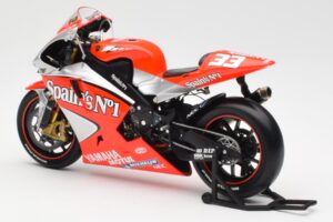 Yamaha YZR-M1 Gauloises Fortuna Yamaha #7 C. Checa MotoGP 2004 Minichamps 1:12 122043007 Metal - imaginea 5 din 6