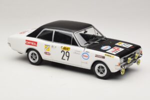 Opel Commodore A #29 J-L. Clarr / J-P. Peyroux Tour de France Automobile 1971 MCG 1:18 MCG18562R Metal - imaginea 4 din 6