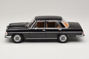 Mercedes 280 SE W108 Negru Norev 1:18 183360 Metal - imaginea 4 din 8
