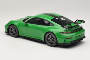 Porsche 911 992.2 GT3 Weissach Package Python Green GT Spirit 1:18 GT576 Rășină - imaginea 5 din 6