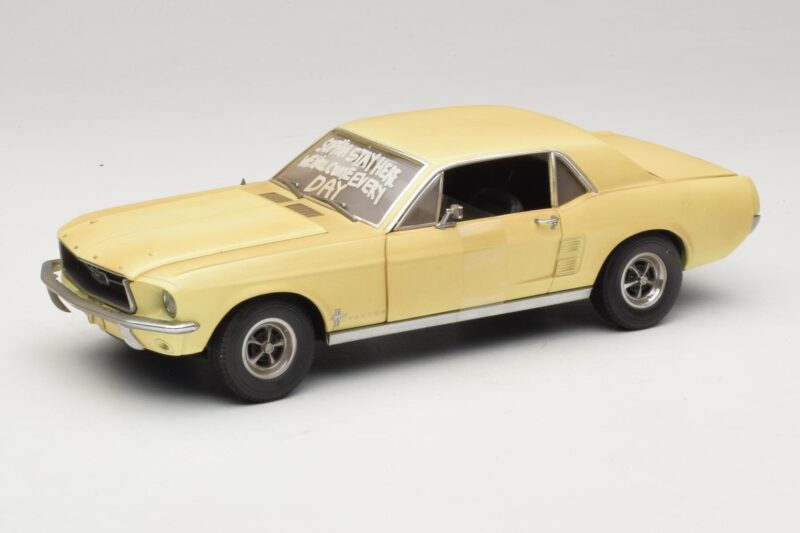 Ford Mustang Coupe Galben The Walking Dead Greenlight 1:18 12958 Metal