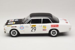 Opel Commodore A #29 J-L. Clarr / J-P. Peyroux Tour de France Automobile 1971 MCG 1:18 MCG18562R Metal - imaginea 3 din 6
