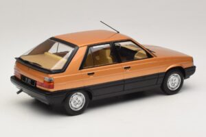 Renault 11 GTL Auriu MCG 1:18 MCG18590 Metal - imaginea 2 din 6