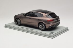 Maserati Grecale Bronz BBR 1:18 P18220FMAS Rășină - imaginea 5 din 7