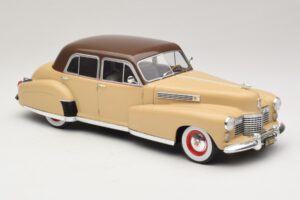 Cadillac Fleetwood Series 60 Special Bej MCG 1:18 MCG18656 Metal - imaginea 4 din 6