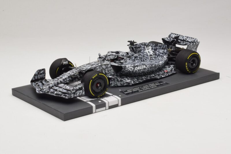 Alfa Romeo Orlen C42 R. Kubica Testing Barcelona 2022 Minichamps 1:18 117229988 Rășină