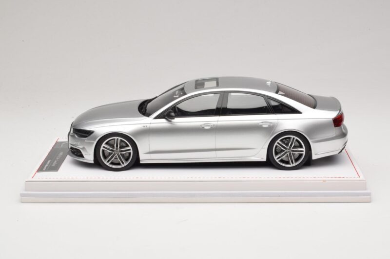 Audi S6 C7 Florett Silver Metallic IVY Merit 1:18 REMC038 Rășină