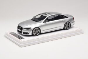 Audi S6 C7 Florett Silver Metallic IVY Merit 1:18 REMC038 Rășină - imaginea 2 din 7