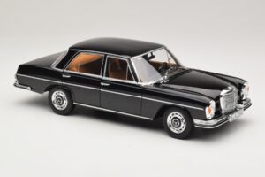 Mercedes 280 SE W108 Negru Norev 1:18 183360 Metal - imaginea 6 din 8