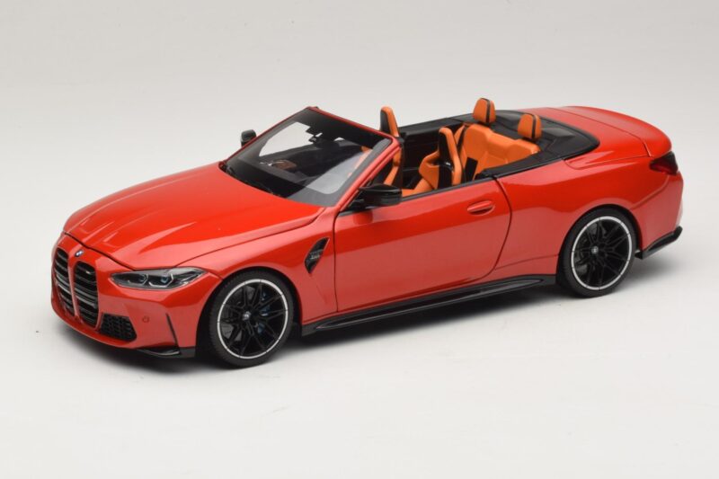 BMW M4 G83 Cabriolet Red Metallic Minichamps 1:18 110021030 Metal