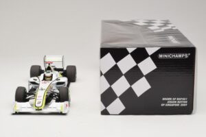 Brawn GP BGP001 #22 J. Button Singapore GP 2009 Minichamps 1:18 180090222 Rășină - imaginea 6 din 7