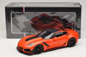 Chevrolet Corvette C7 ZR1 Roșu IXO 1:18 U18RDC001-FO Metal - imaginea 8 din 8