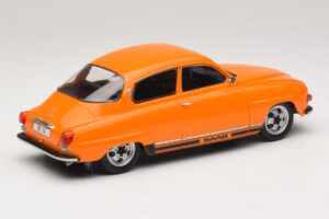 Saab 96 V4 Portocaliu MCG 1:18 MCG18654 Metal - imaginea 2 din 6