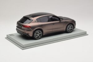 Maserati Grecale Bronz BBR 1:18 P18220FMAS Rășină - imaginea 3 din 7