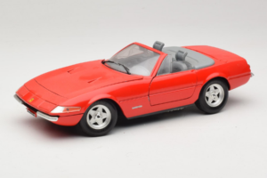 Ferrari 365 GTS/4 Spider Roșu Techno Giodi 1:18 40028-P1 Metal