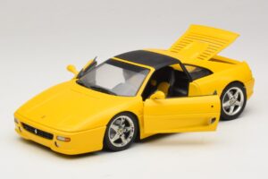 Ferrari F355 Spider Galben cu Plafon Negru UT Models 1:18 180074030-P4 Metal - imaginea 2 din 8