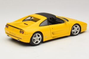 Ferrari F355 Spider Galben cu Plafon Negru UT Models 1:18 180074030-P4 Metal - imaginea 3 din 8