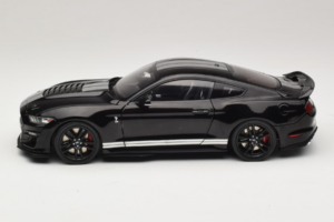 Ford Mustang Shelby GT500 S550 Negru IXO 1:18 U18RDC002-FO Metal - imaginea 4 din 8