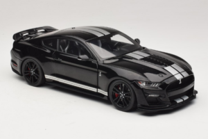 Ford Mustang Shelby GT500 S550 Negru IXO 1:18 U18RDC002-FO Metal - imaginea 6 din 8