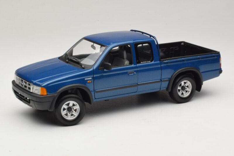 Ford Ranger Super Cab Albastru Action 1:18 ACTION002 Metal