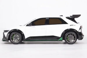 Hyundai Ioniq 5 N DK Edition Atlas White Matt Otto 1:18 OT1227 Rășină - imaginea 3 din 5