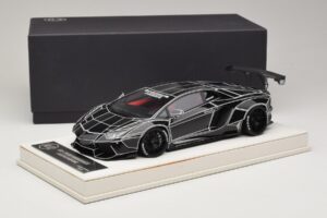 Lamborghini Aventador Liberty Walk TRON Negru Lucios JUC 1:18 J32-14 Rășină - imaginea 7 din 7