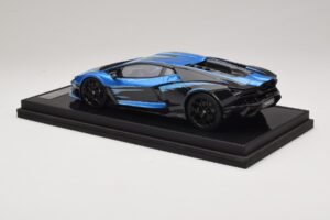 Lamborghini Revuelto Blue Black IVY Merit 1:18 REMC040 Rășină - imaginea 5 din 7