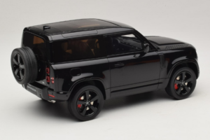 Land Rover Defender 90 L663 P400 X-Dynamic HSE Santorini Black GT Spirit 1:18 GT992 Rășină - imaginea 2 din 6
