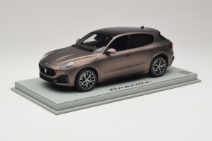 Maserati Grecale Bronz BBR 1:18 P18220FMAS Rășină - imaginea 2 din 7