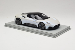 Maserati MC20 Bianco Audace BBR 1:18 P18191AMAS Rășină - imaginea 5 din 6