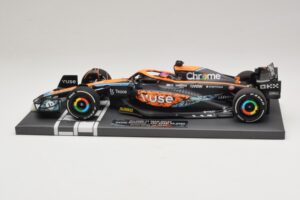 McLaren MCL36 #3 D. Ricciardo Abu Dhabi GP 2022 Minichamps 1:18 537224003 Rășină - imaginea 3 din 7