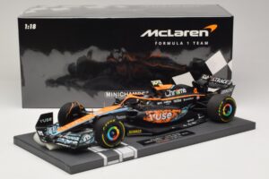 McLaren MCL36 #4 L. Norris Abu Dhabi GP 2022 Minichamps 1:18 537224004 Rășină - imaginea 6 din 7