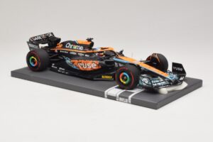 McLaren MCL36 O. Piastri Abu Dhabi Test 2022 Minichamps 1:18 537221828 Rășină - imaginea 4 din 7