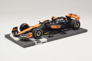 McLaren MCL60 #4 L. Norris 2nd Place Singapore GP 2023 Minichamps 1:18 537233404 Rășină