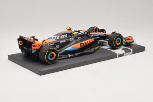 McLaren MCL60 #4 L. Norris Australian GP 2023 Minichamps 1:18 537232104 Rășină - imaginea 2 din 7