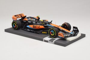 McLaren MCL60 #4 L. Norris Australian GP 2023 Minichamps 1:18 537232104 Rășină - imaginea 4 din 7