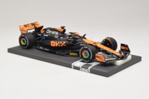 McLaren MCL60 #81 O. Piastri Japanese GP 2023 Minichamps 1:18 537233581 Rășină - imaginea 4 din 7