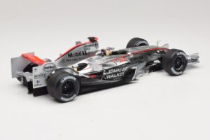McLaren MP4/21 #3 K. Raikkonen 2006 Minichamps 1:18 530061803 Rășină - imaginea 2 din 7