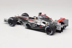 McLaren MP4/21 #3 K. Raikkonen 2006 Minichamps 1:18 530061803 Rășină - imaginea 5 din 7