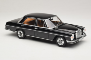 Mercedes 280 SE W108 Negru Norev 1:18 183360 Metal - imaginea 6 din 8