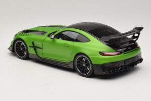 Mercedes AMG GT Black Series C190 Matt Green Metallic Minichamps 1:18 110032022 Metal - imaginea 7 din 8