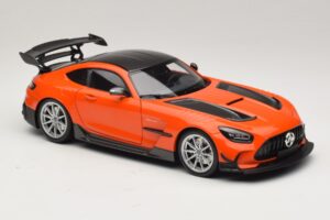 Mercedes AMG GT Black Series C190 Portocaliu cu Jante Argintii Minichamps 1:18 110032024 Metal - imaginea 6 din 8