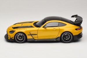 Mercedes AMG GT Black Series C190 Solarbeam Yellow Metallic Minichamps 1:18 110032021 Metal - imaginea 4 din 8